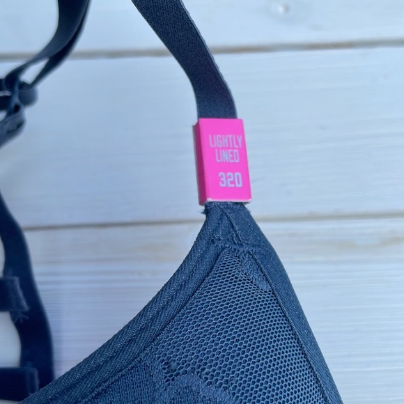 NWT VS PINK Ladder Back T-Shirt Bra size 32D - Picture 2 of 5